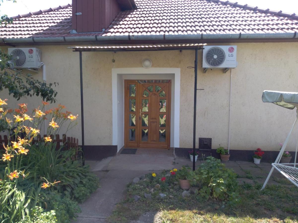 Raday Apartman Hajdúszoboszló Eksteriør billede